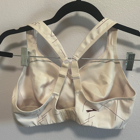 Brooks Sports Bra - Picture 7 of 10